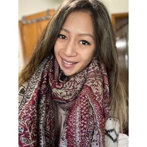 Meet your Posher, Whitney